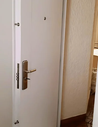 Fabricante de puertas de seguridad nivel 2