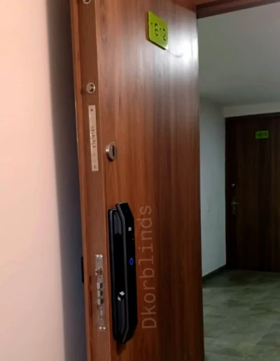 Puerta de seguridad nivel 4 Dkorblinds
